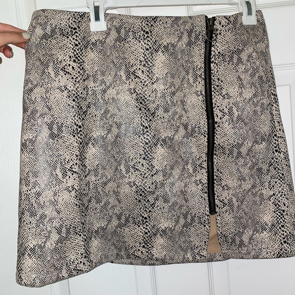 Dresses & Skirts - Spring cleaning!